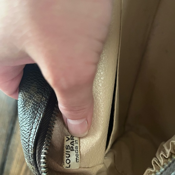 Vintage Louis Vuitton Trousse Toiletry 28 -Pre date code use - Picture 11 of 15